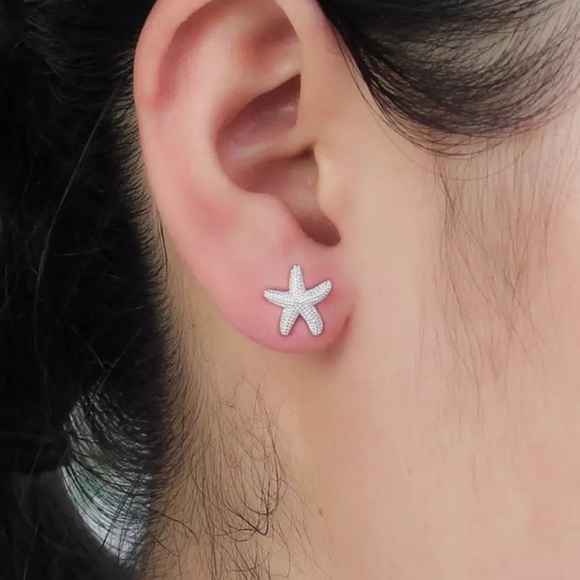 Sterling Silver 925 Starfish Stud Earrings - Picture 4 of 4